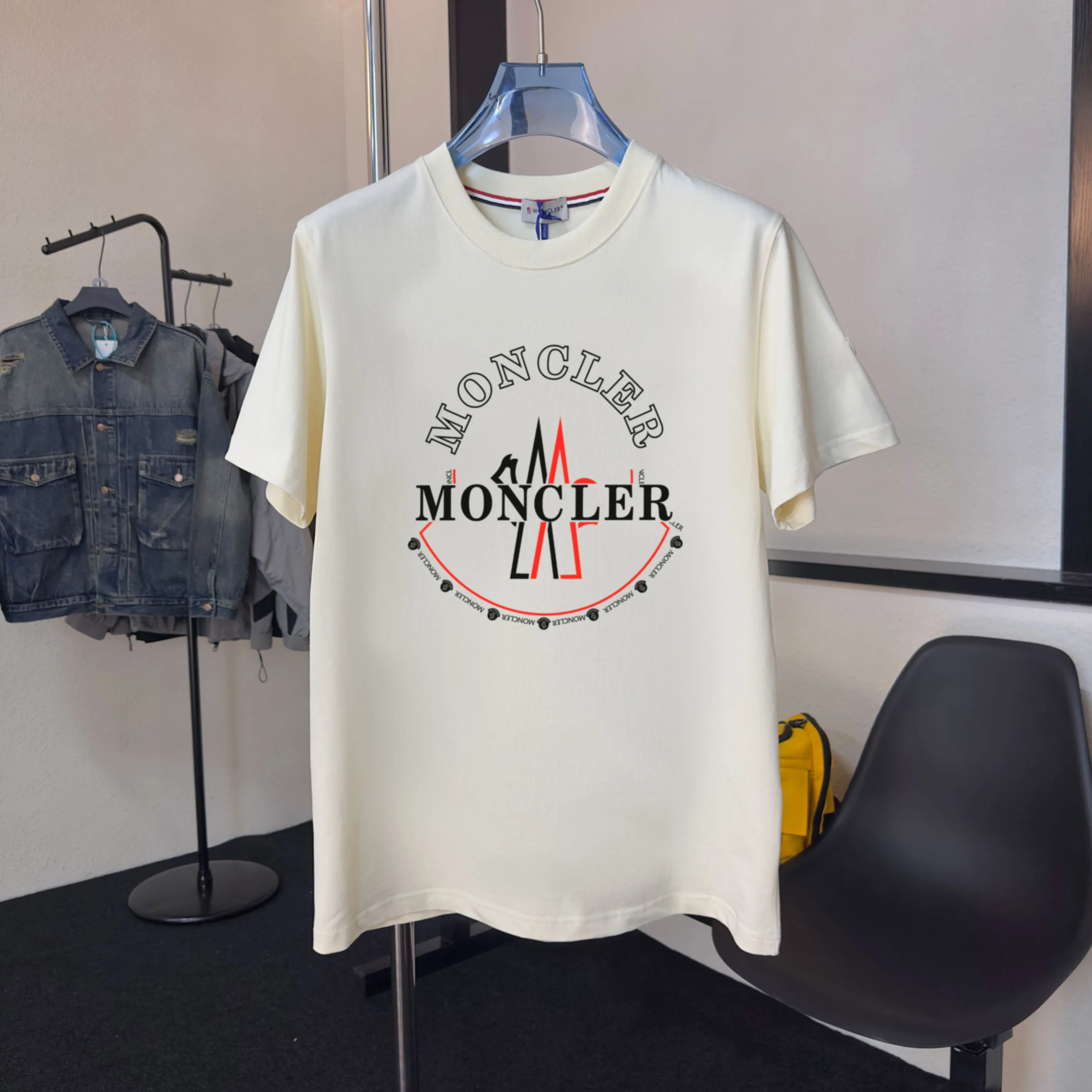 《 ~NFC ~ 》《Moncler~ 》2025New Arrival Quality T , Versatile Quality ！ ‼ 32 250G ‼ ， ， ， ， T 🤪 Sizes：S-M-L-XL-2XL ：Black，White， Same Style